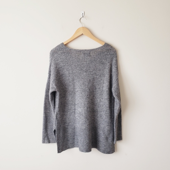 Elle Gray Soft Stretchy Plush V-Neck Sweater - Picture 2 of 8